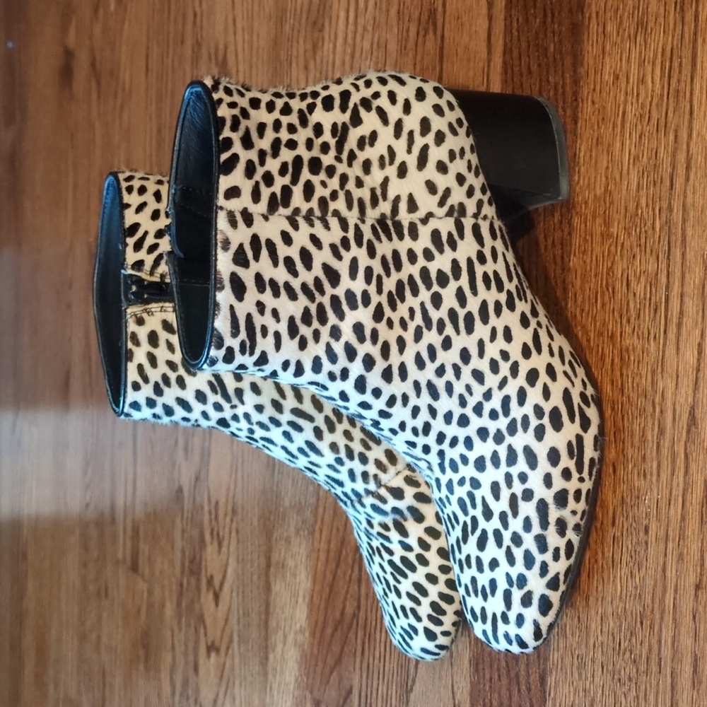 Clarks Black and Cream Ankle Boots Animal Print Dalmatian Size 6.5